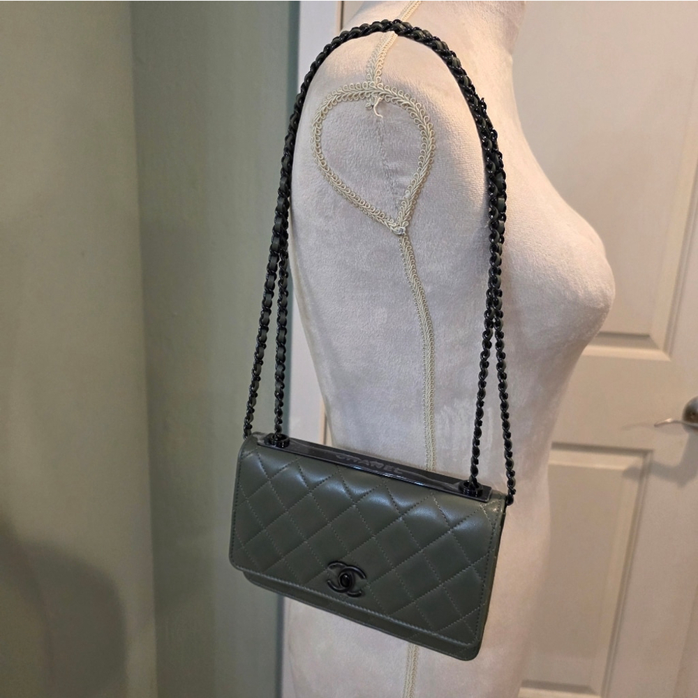 New Chanel Trendy WOC - Picture 4 of 16